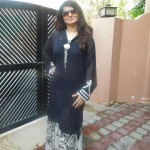 Samiah Khan looking hot